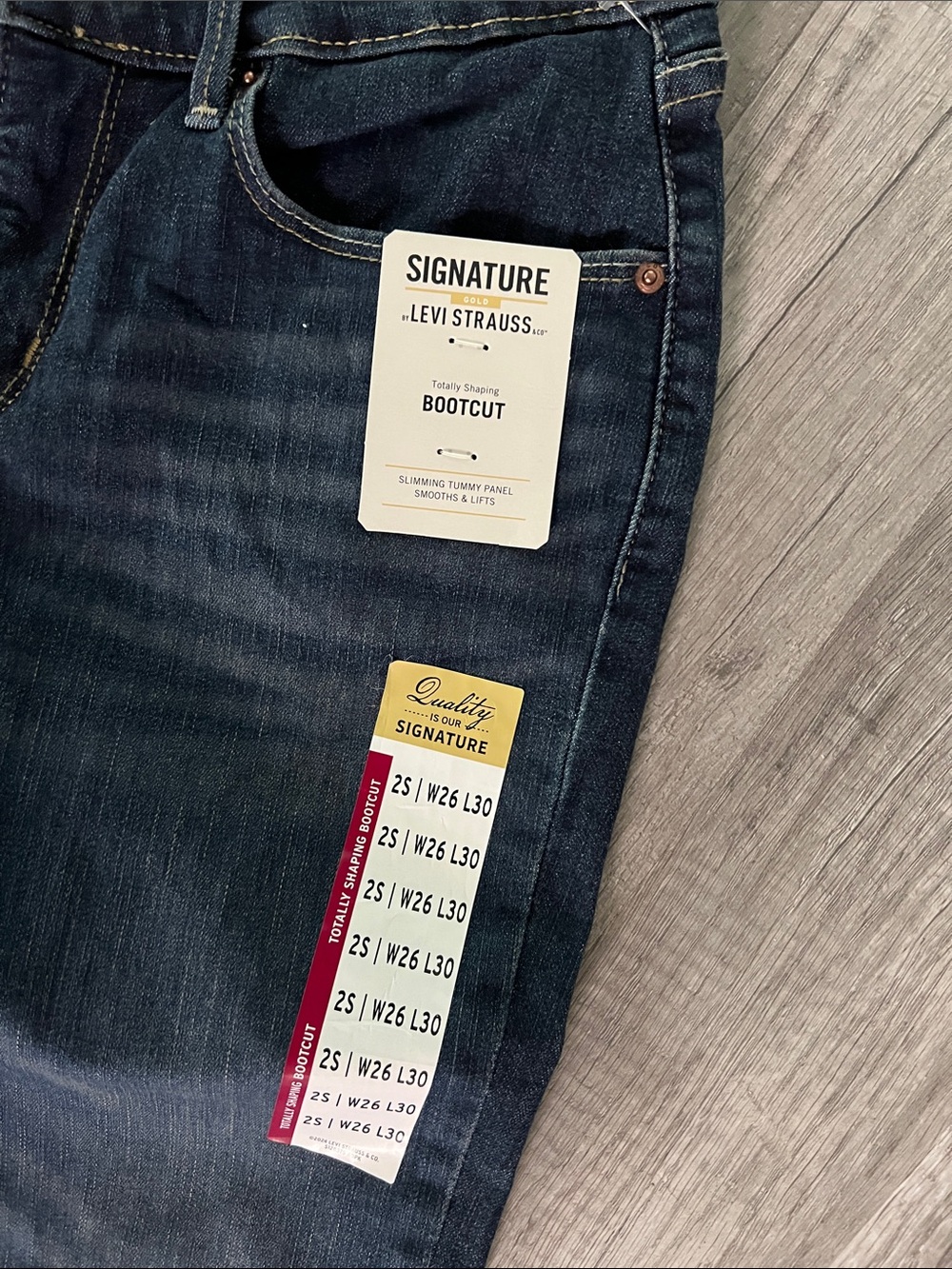 Signature Levi Strauss women’s bootcut Jeans - Dark Blue - Picture 2 of 3
